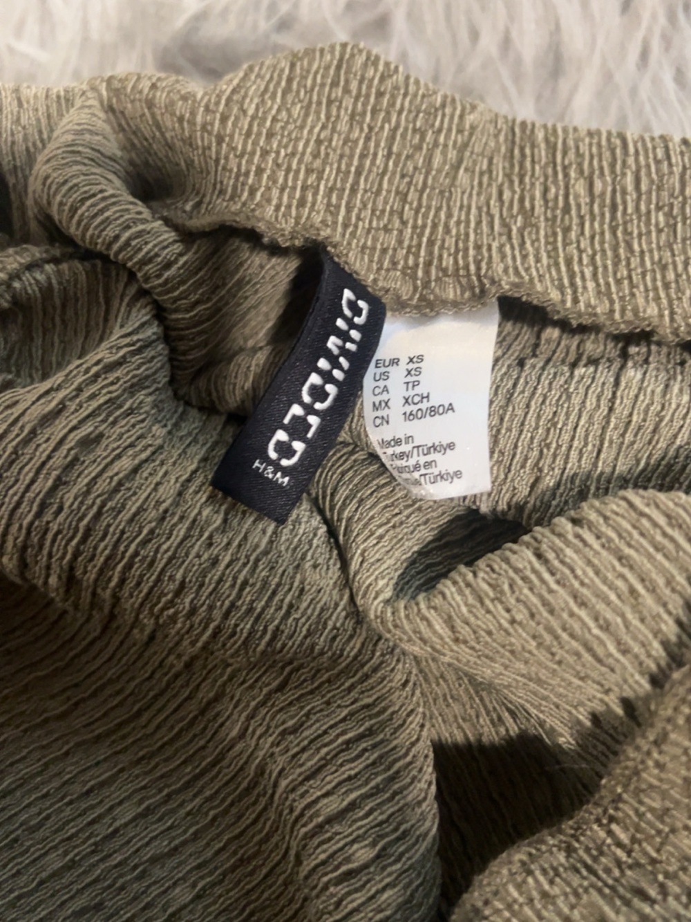 H&M Olive Off-the-Shoulder Ruched Top - Picture 2 of 2